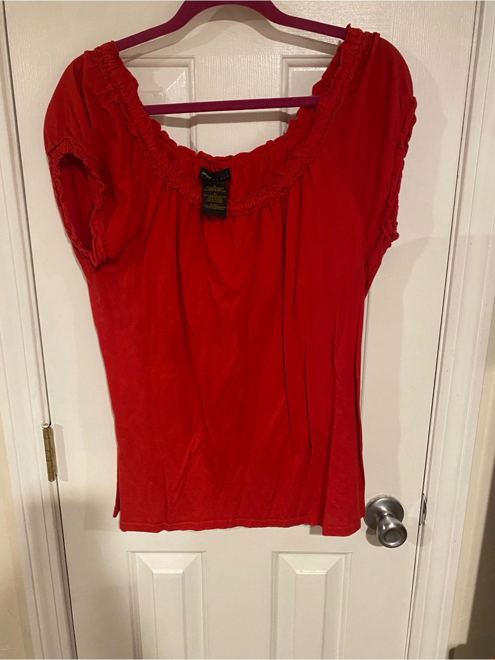 Women’s Red Short Sleeve Ruffled Scoop Neck Top